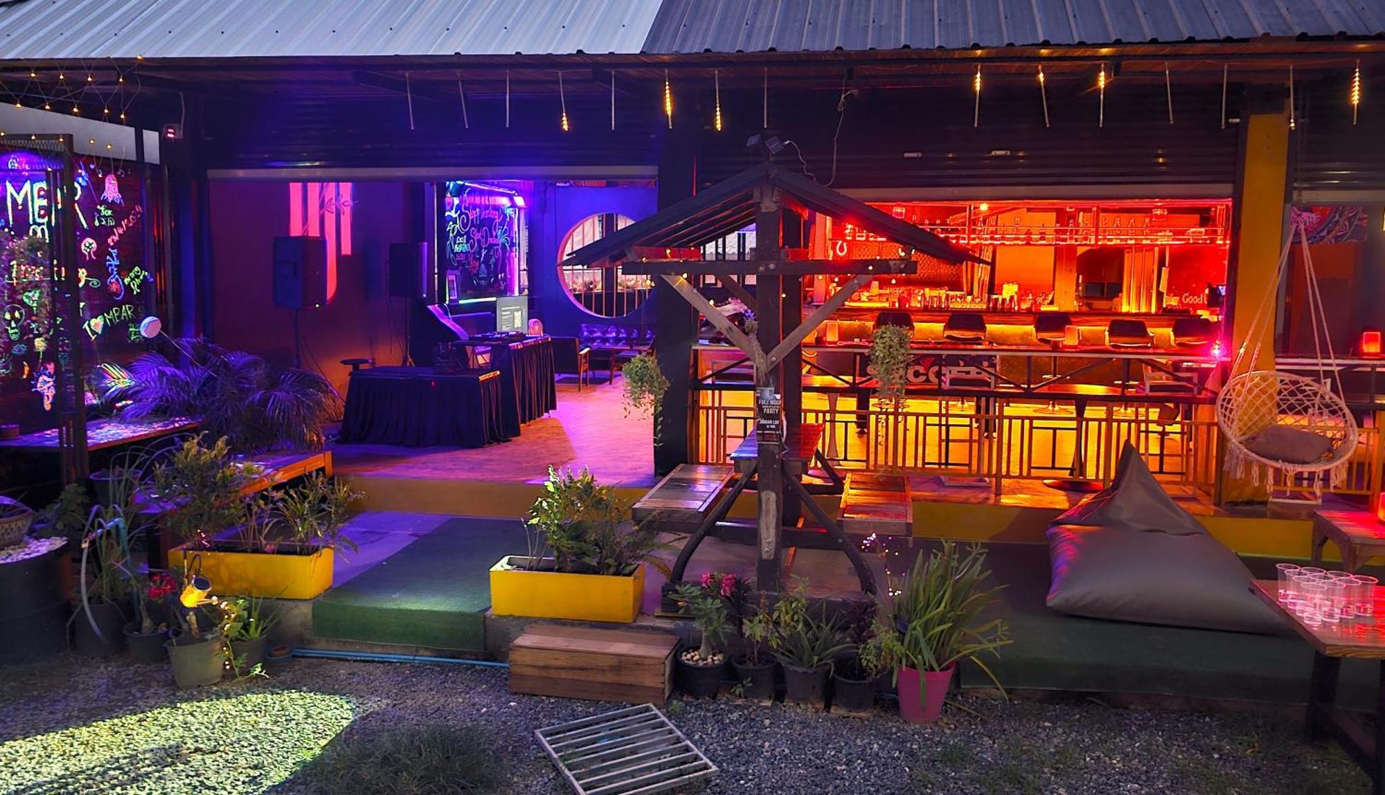 Mbar Hostel Haad Rin Exterior photo